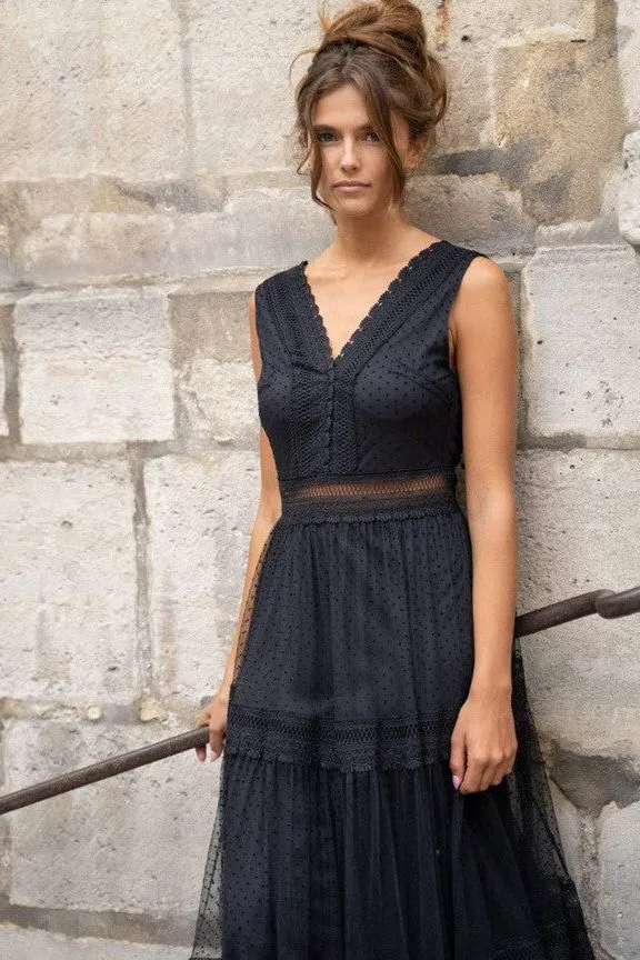 Aali Tiered Tulle Midi Dress
