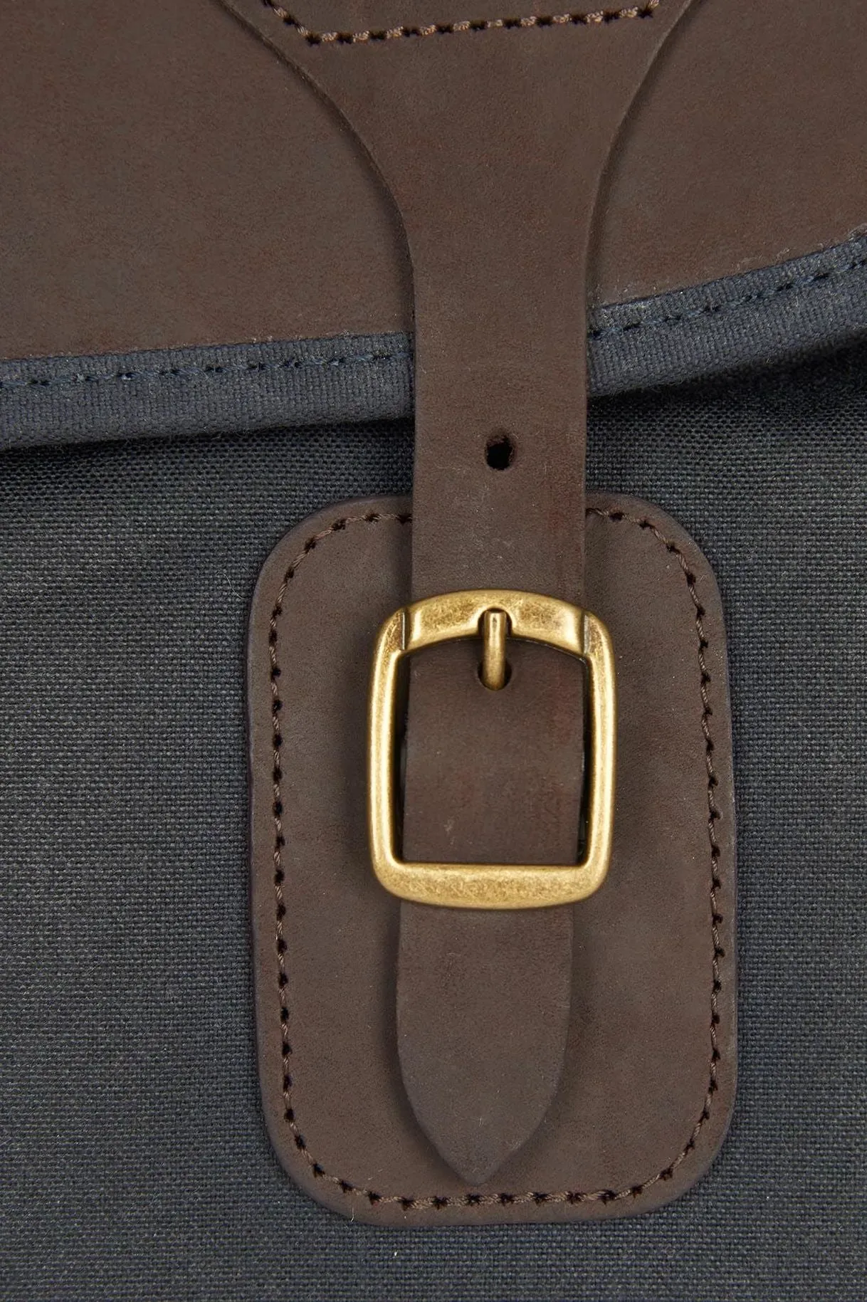 Barbour Tarras wax leather bag in Navy UBA0003NY911