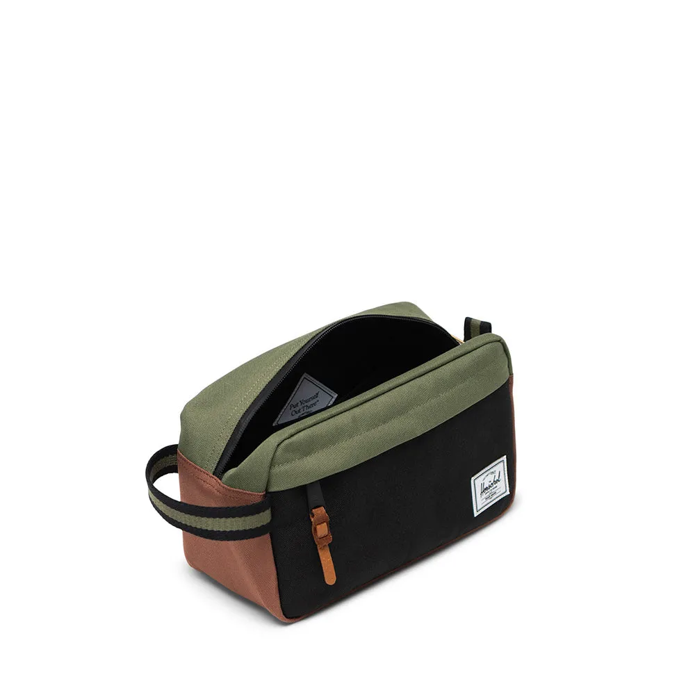 Herschel Chapter Travel Kit - 5L - Bk/Forlfclvr/Sddlbrn